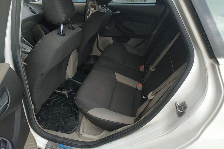 Used Ford Focus 2012 Sedan 1.6L Automatic Comfort Model
