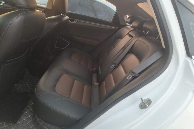 Used Geely Auto Emgrand GL 2019 1.4T CVT Prestige Smart Edition