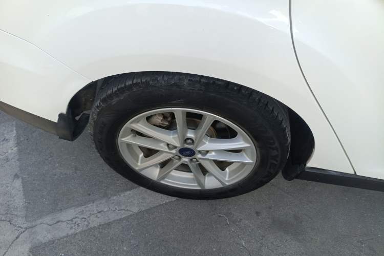 Used Ford Focus 2015 Sedan EcoBoost 180 Automatic Elite Model
