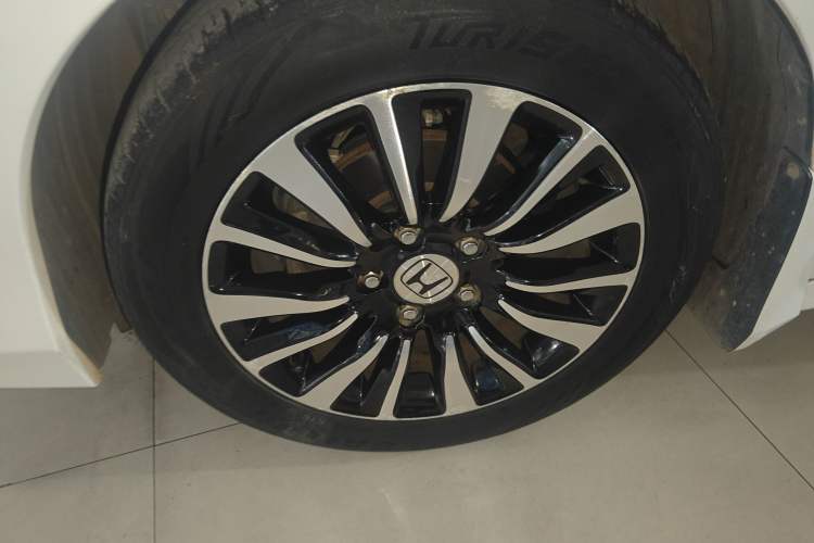 Used Honda Crider 2015 1.8L Automatic Luxury Edition
