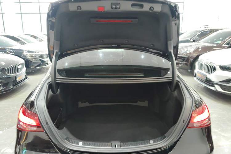 Used Mercedes-Benz E-Class 2021 E 300 L Sporty and Stylish Model
