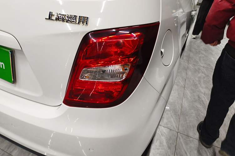 Used Chevrolet Aveo Sonic 2014 Hatchback 1.4SE AT Comfort Edition