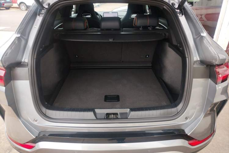 Used BYD Song PLUS New Energy 2023 Champion Edition DM-i 110KM Flagship Model
