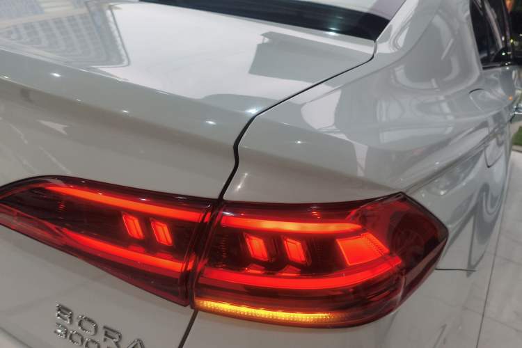 Used Volkswagen Bora 2023 300TSI DSG Prestige Edition
