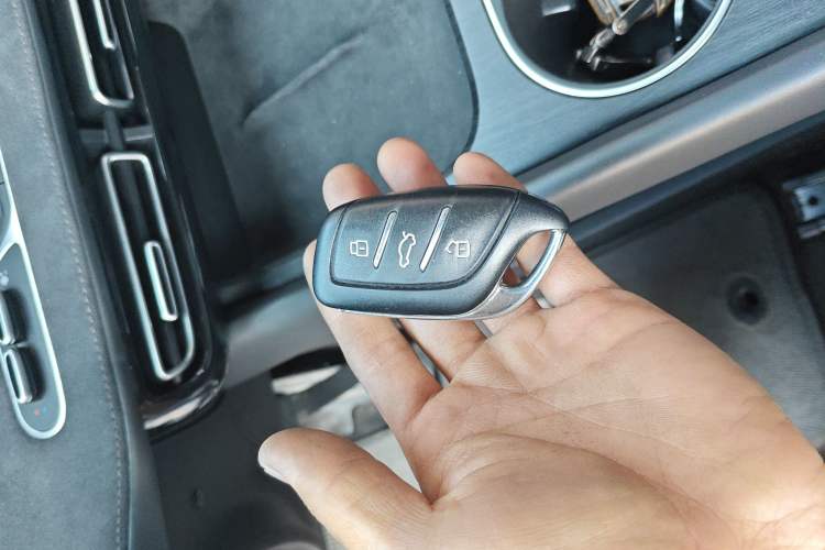 Used Roewe D7 2023 DMH 125km Flagship Edition