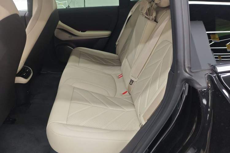 Used Nio ET5T 2025 75 kWh Touring