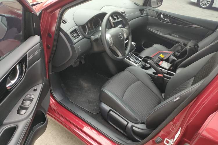 Used Nissan Tiida 2019 1.6L CVT Smart Drive Version China VI Standard