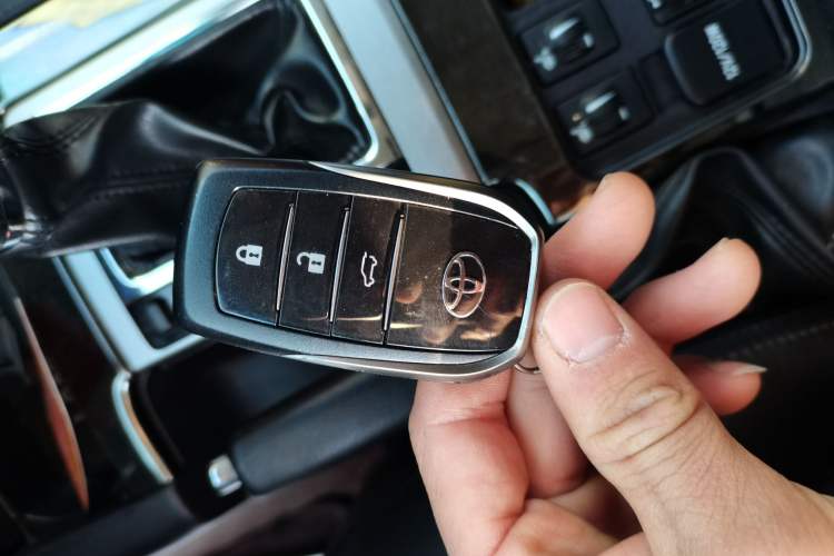 Used Toyota Prado 2016 2.7L Automatic Standard Edition