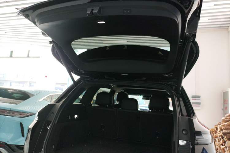 Used Li Auto L7 2023 Pro Model
