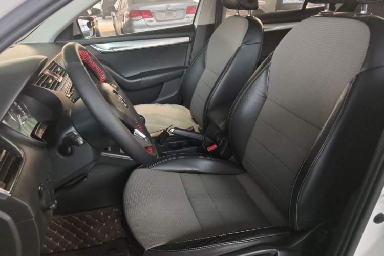 Used Skoda Octavia 2017 1.6L Manual Trend Edition