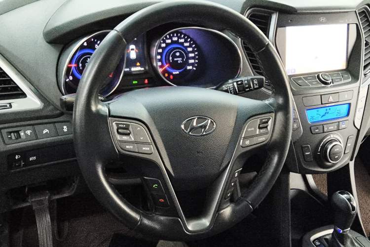 Used Hyundai Santa Fe 2013 2.4L Automatic Two-Wheel Drive Smart Version
