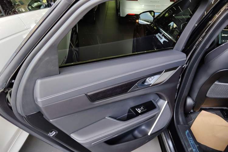 Used Jaguar XFL 2021 XFL 2.0T P250 Two-Wheel-Drive Elite Sport Edition
