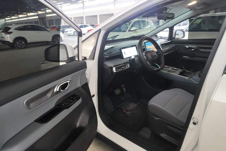 Used AION Y 2025 Plus 510 Smart Edition
