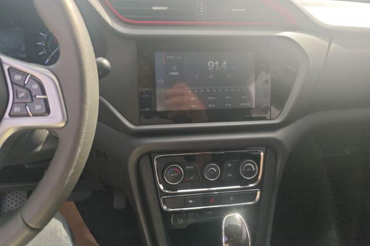 Used Chery Tiggo 3 2016 1.6L CVT ZhiShang Edition
