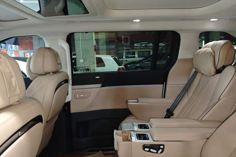 Used XPeng X9 2024 610 Long-Range Pro
