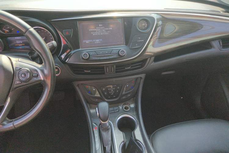 Used Buick Envision 2018 20T Two-Wheel-Drive Elite Model
