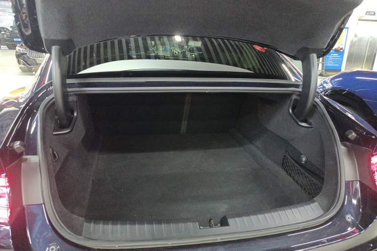 Used  SU7 2024 Rear-Drive Ultra-Long Range Advanced Pro-Level Intelligent Driving Version
