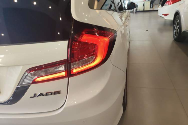 Used Honda Jade 2020 1.8L automatic Comfort version