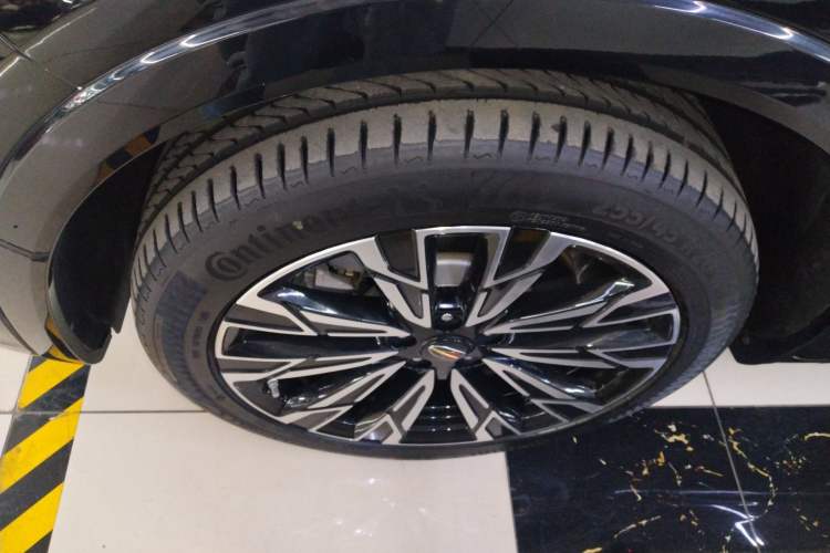 Used Hongqi HS5 2023 2.0T Four-Wheel Drive Flagship Pro Edition