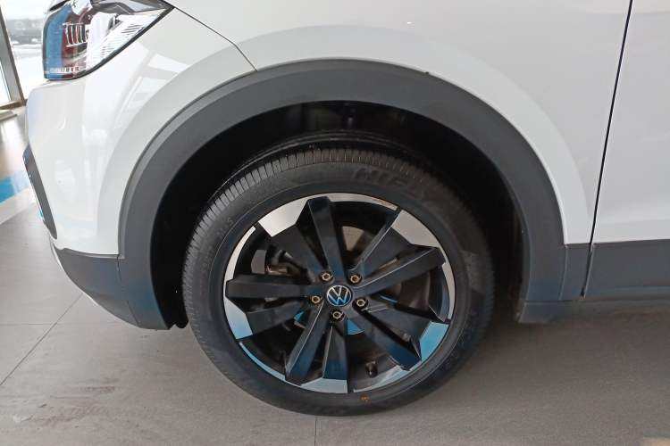 Used Volkswagen Tacqua 2023 200TSI DSG Joy-Connect Edition