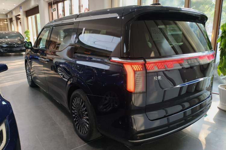 Used Zeekr 009 2022 Revised WE Version