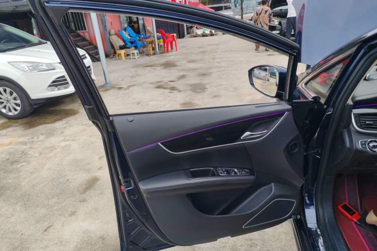 Used BYD Song MAX 2018 1.5T Automatic Smart Connect Luxury 6-Seater