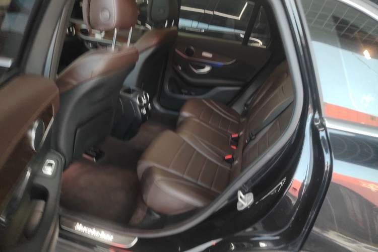 Used Mercedes-Benz GLC 2020 Facelift GLC 300 L 4MATIC Dynamic Edition
