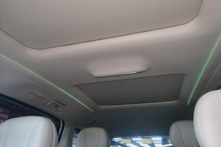 Used VOYAH Dream 2024 PHEV Extended-Range Premium Edition