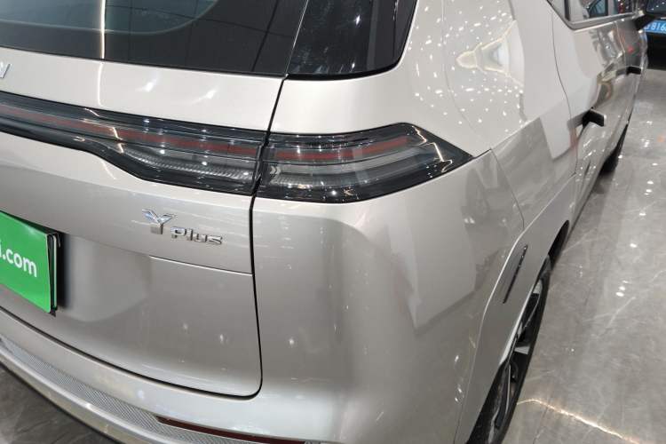 Used AION Y 2023 Younger Star Edition