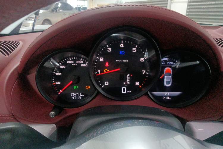 Used Porsche 718 2022 Cayman 2.0T
