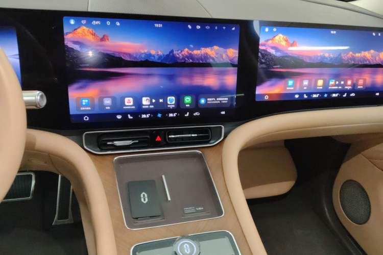 Used Hima AITO M9 2024 Range-Extended Ultra Version 52 kWh 5-Seater Model