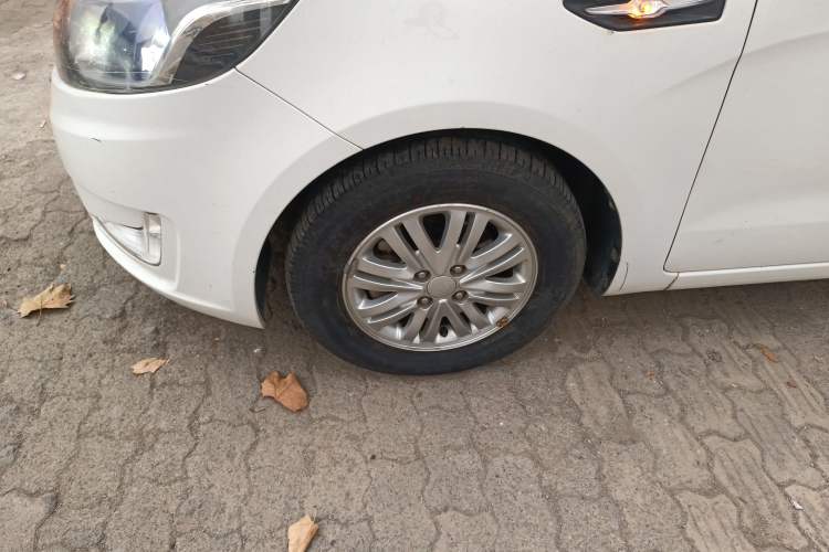 Used Kia K2 2012 Sedan 1.4L MT GLS Commemorative Edition