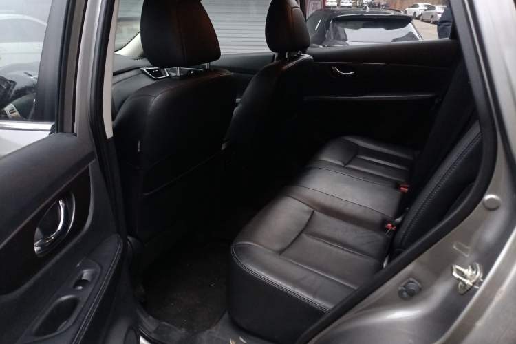 Used Nissan X-Trail 2014 2.0L CVT Comfort Edition 2WD
