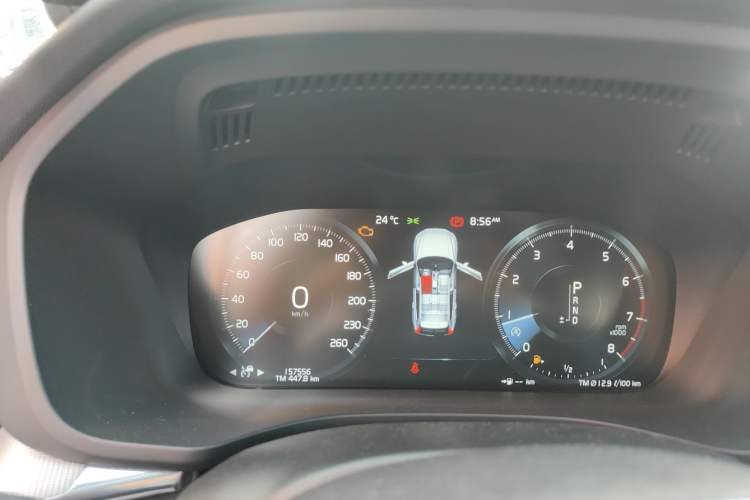 Used Volvo XC60 2019 T5 4x4 Smart & Dynamic Sport Edition China VI Standard