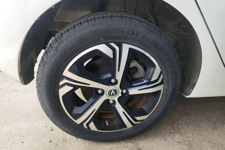 Used Oshan Benni E-Star 2022 Qingxin Edition Colorful Model Lithium Iron Phosphate
