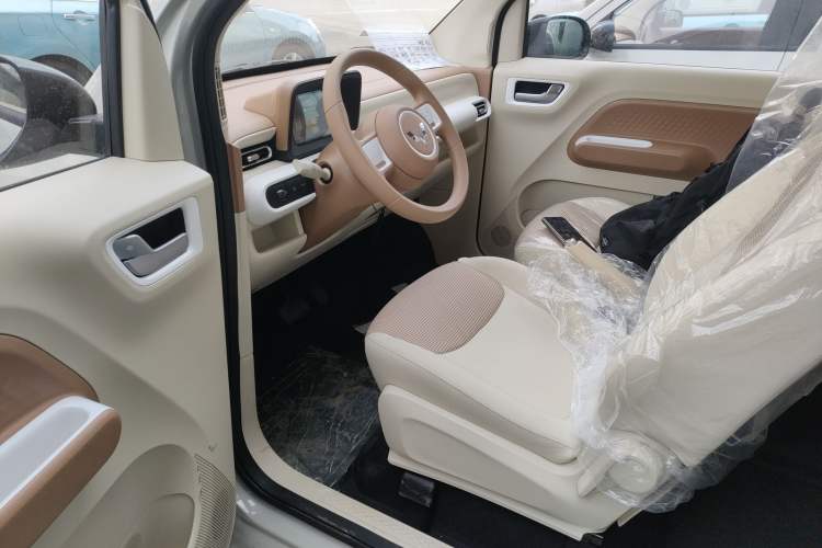 Used Wuling Hongguang MINIEV 2024 3rd Generation 215km Youth Edition
