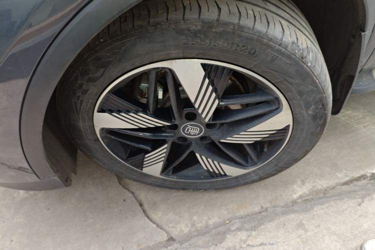 Used BYD Tang New Energy 2024 DM-i Glory Edition 112KM Prestige Model