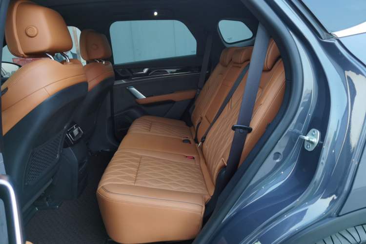 Used BYD Tang New Energy 2022 DM-p 215 km All-Wheel-Drive Deluxe Model
