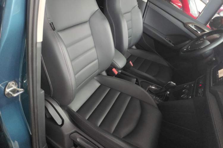 Used Volkswagen Tharu 2020 280TSI Two-Wheel Drive Luxury Edition China VI Standard
