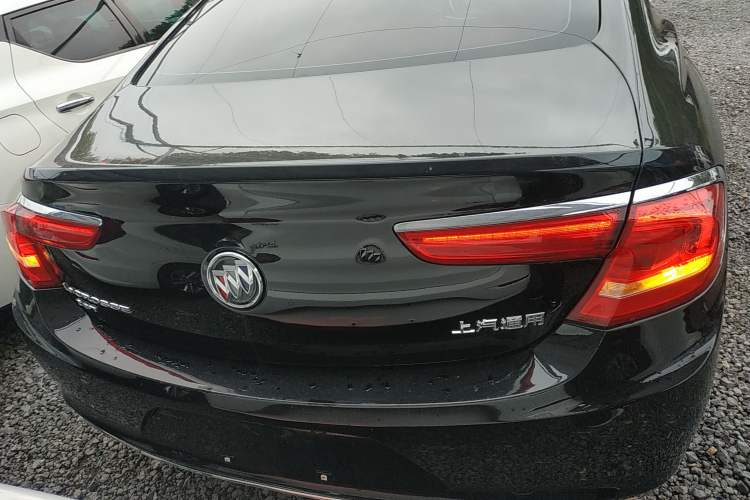 Used Buick LaCrosse 2018 28T Elite Edition
