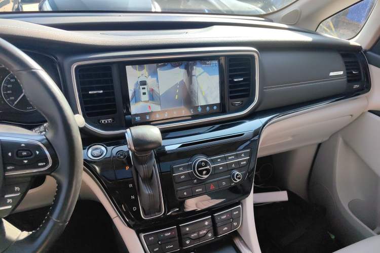 Used GAC Trumpchi M8 2018 320T Luxury Edition
