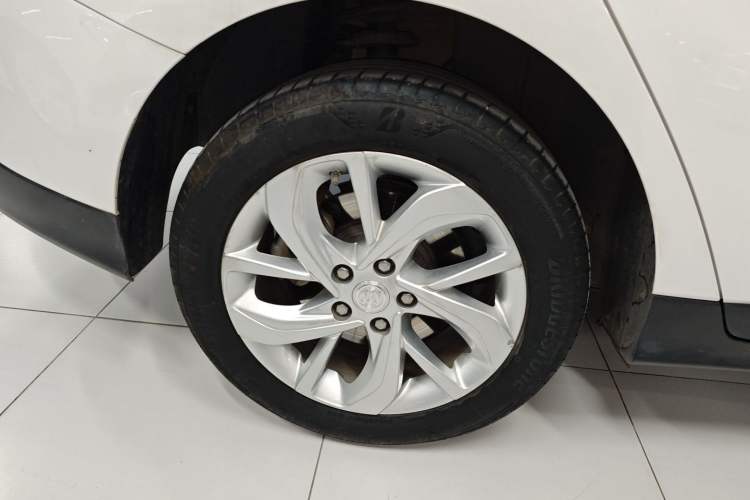 Used Buick Velite 6 2023 430km Range Commuter Version
