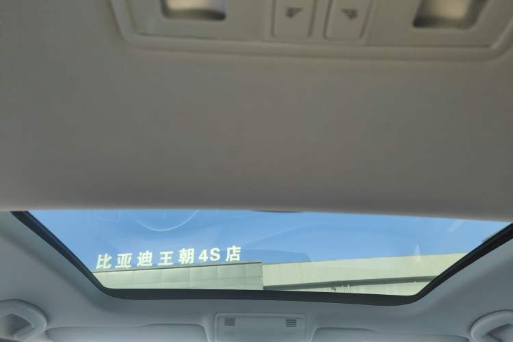 Used Volkswagen Golf 2017 230TSI Automatic Comfort Edition – Celebrating Milestone of One Million Units
