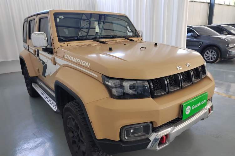 Used Beijing Auto BJ40 2019 2.3T Automatic Four-Wheel Drive Ring the Tower Champion Edition China VI
