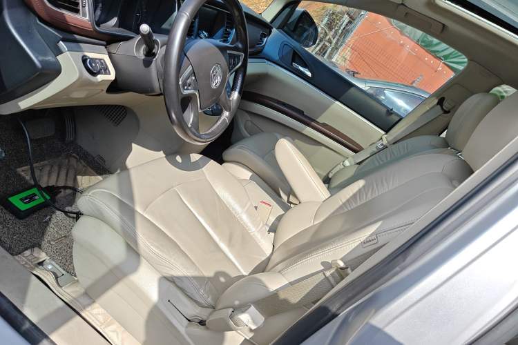 Used Buick GL8 2017 25S Luxury Version China V Standard
