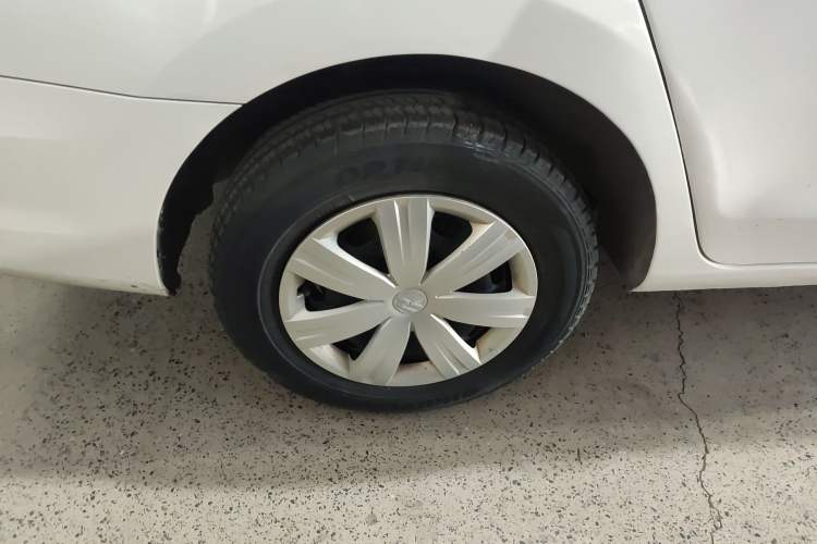 Used Volkswagen Jetta 2015 Value Edition 1.6L Manual Fashionable Style
