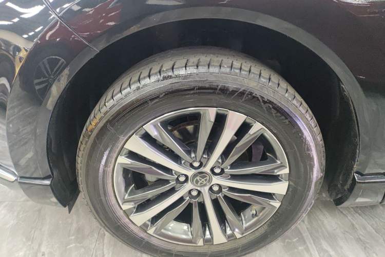 Used Toyota Venza 2023 2.0L CVT Two-Wheel Drive Luxury Edition
