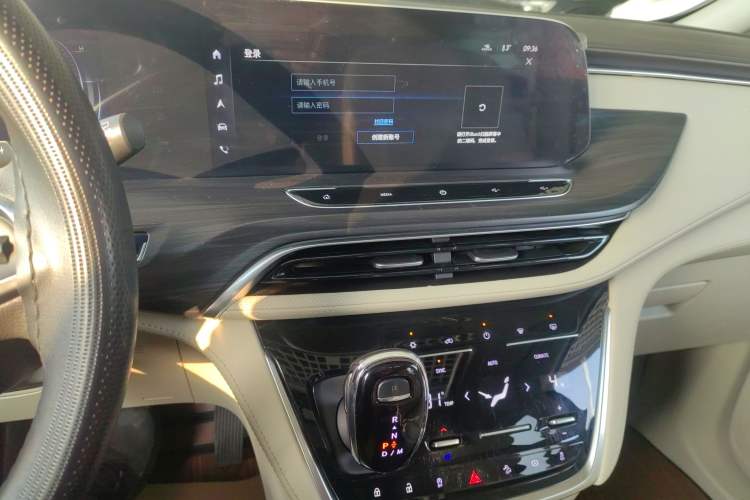 Used Buick GL8 2022 ES Landtrek 653T Comfort Edition
