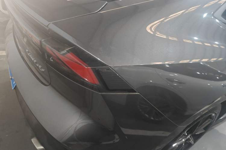 Used Changan UNI-V 2022 1.5T Prestige Version
