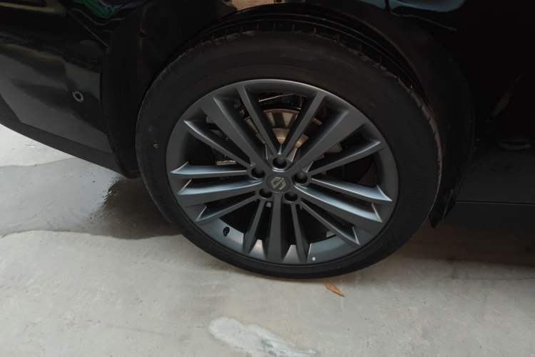 Used Leapmotor C16 2026 Extended-Range 280 LiDAR Zhizun Edition 6 Seats
